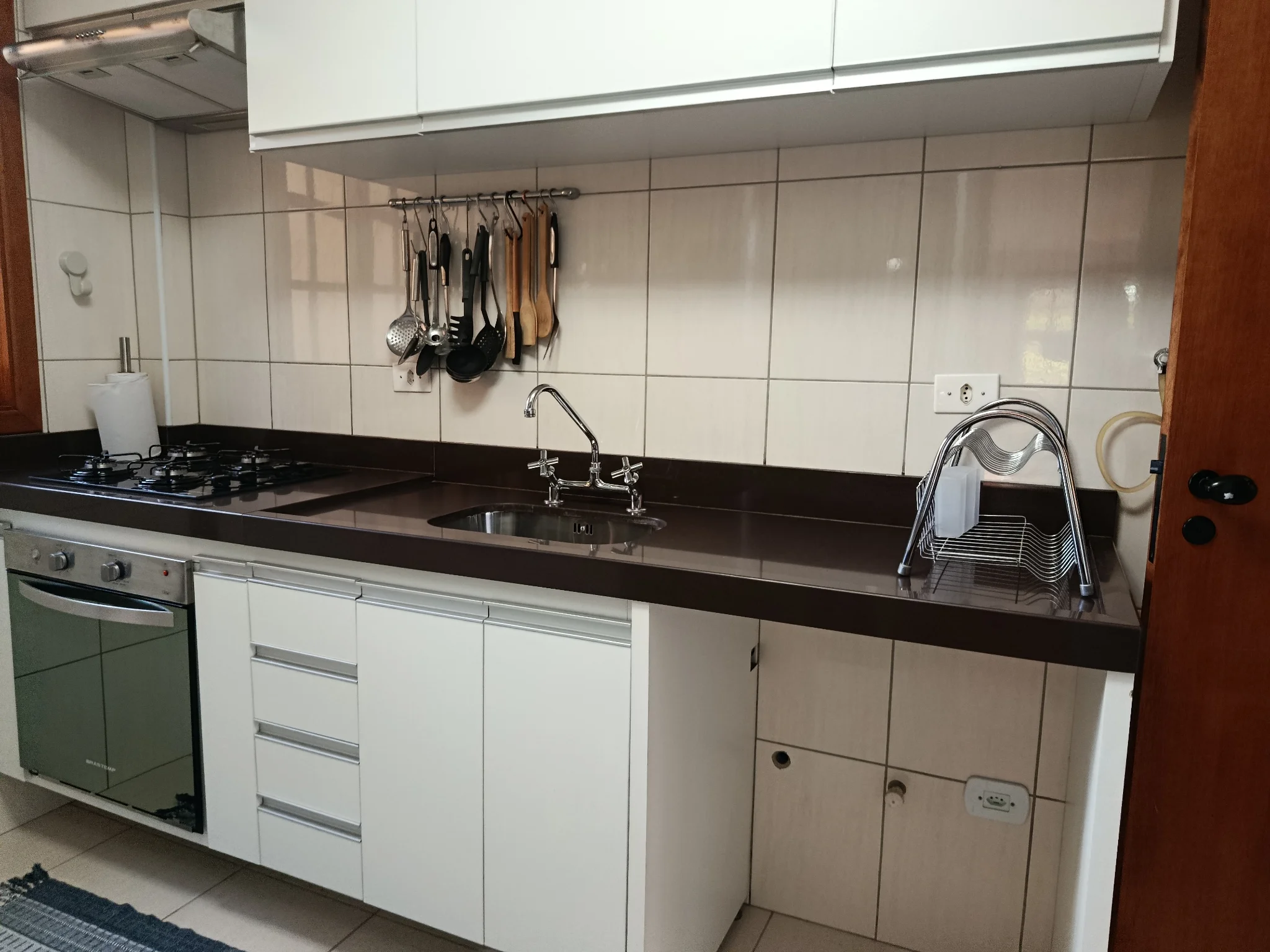 Casa à venda com 5 dormitórios no Condomínio Villagio Del Sole em Campos do Jordão/SP. 