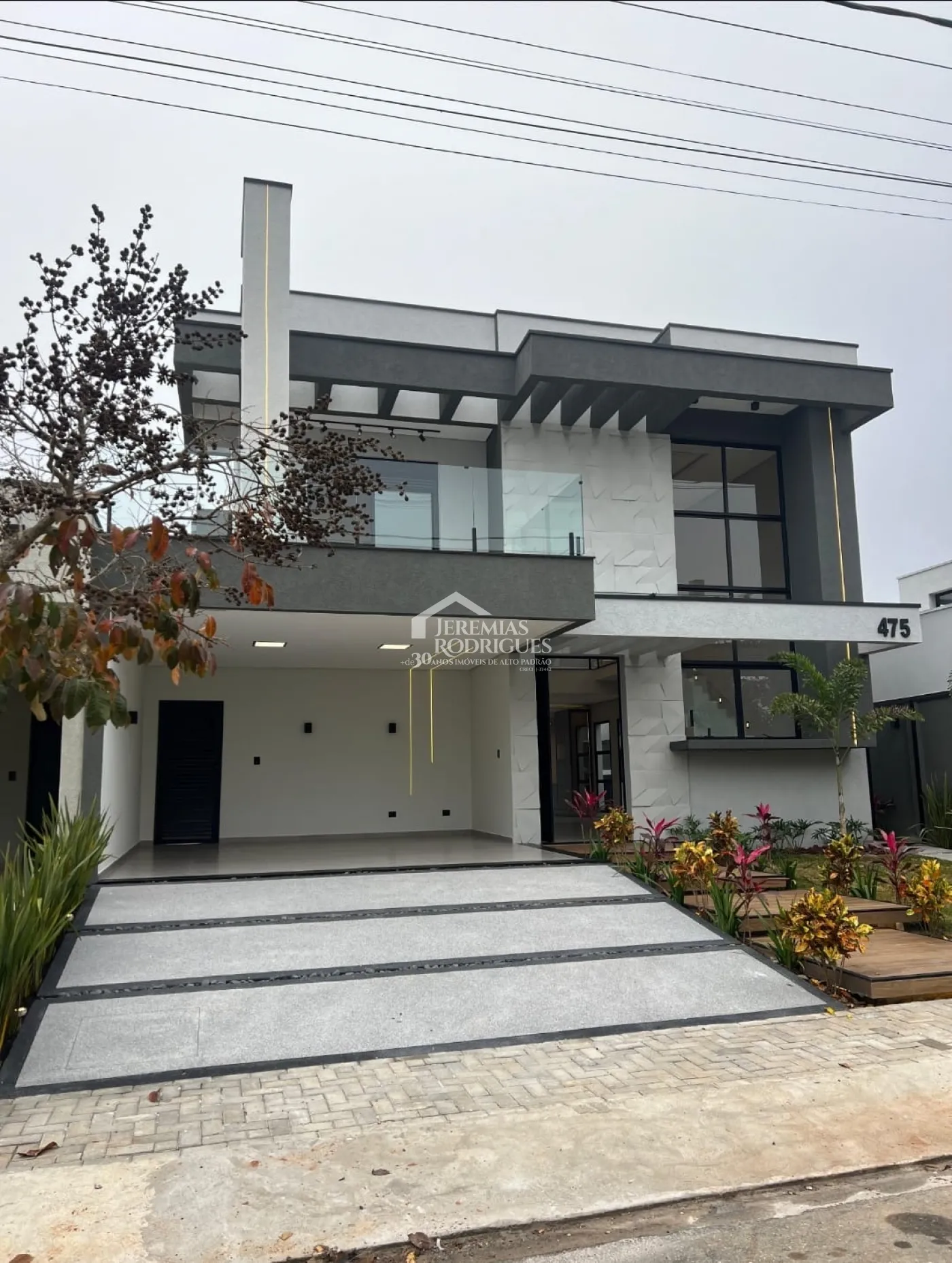 Sobrado com 4 suítes, 300 m² - Condomínio Ouro Ville - Taubaté/SP.