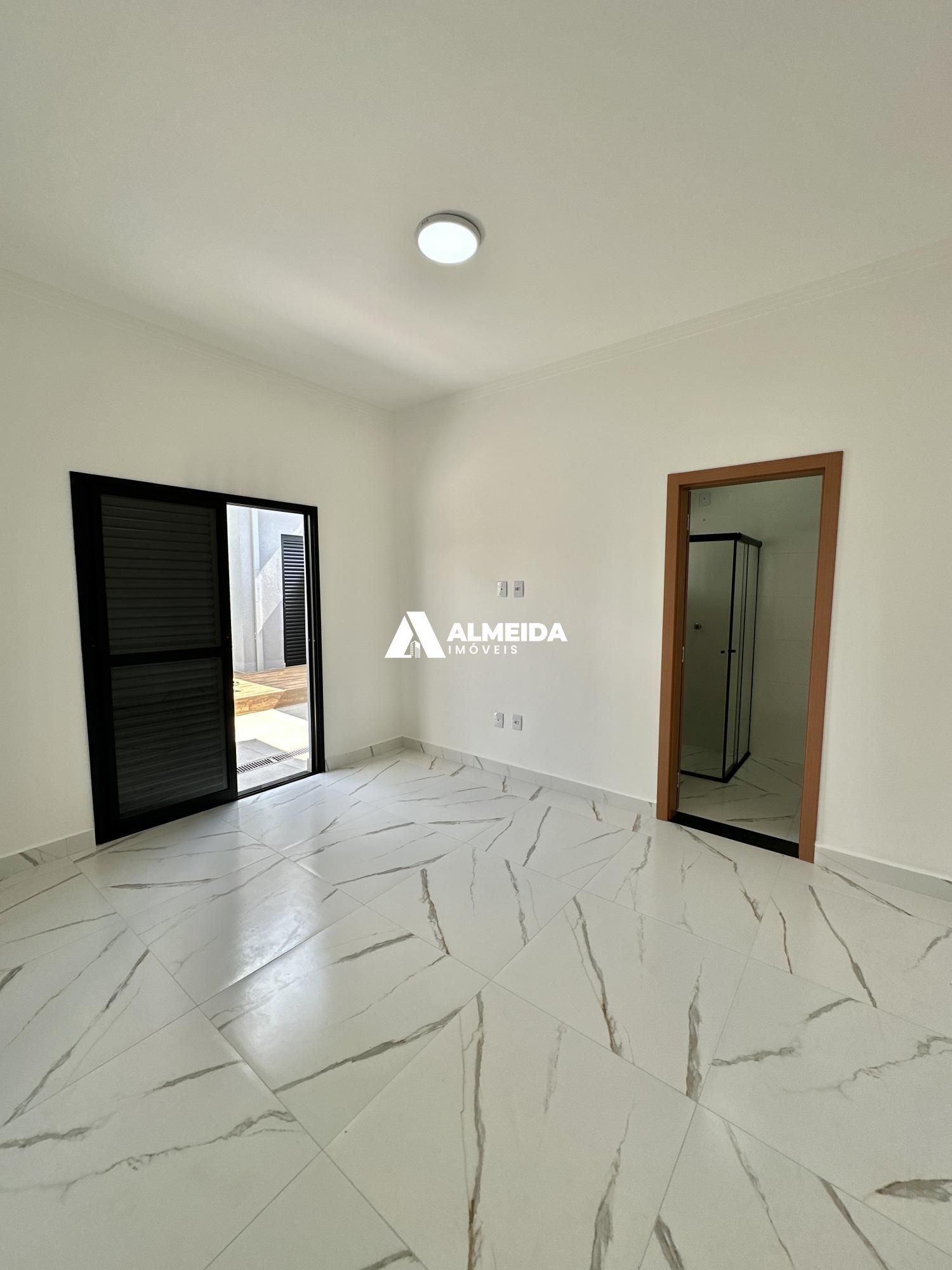 Casa á venda no Portal Ville Jardins em Boituva