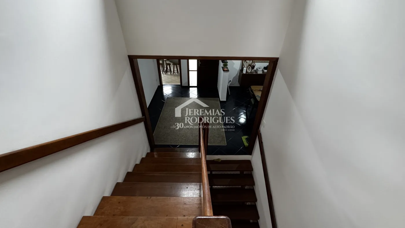 Casa à venda com 5 dormitórios no Condomínio Real Ville em Pindamonhangaba/SP