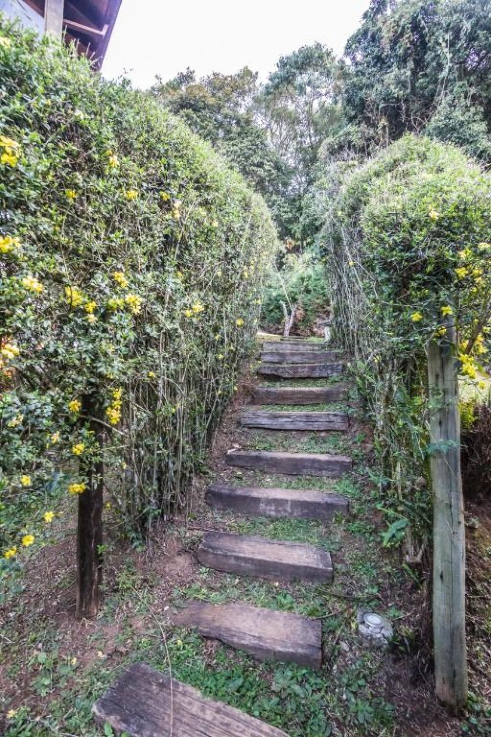 Casa com 3 quartos, 630 m², à venda por R$ 6.500.000- Condomínio Pedra de Fogo - Campos do Jordão/SP