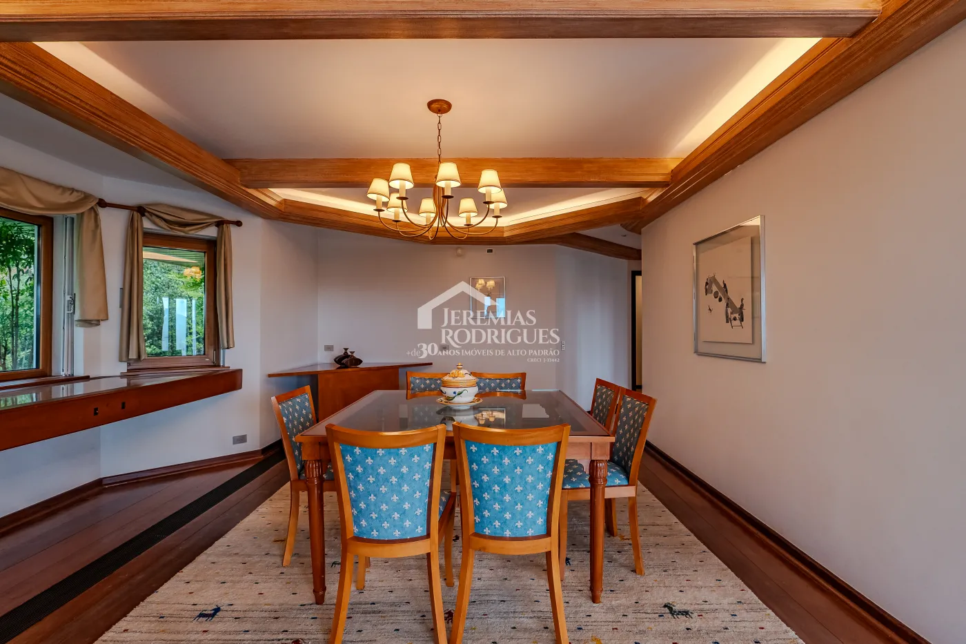 Casa com 4 suítes, 670 m² - Alto do Capivari - Campos do Jordão/SP.