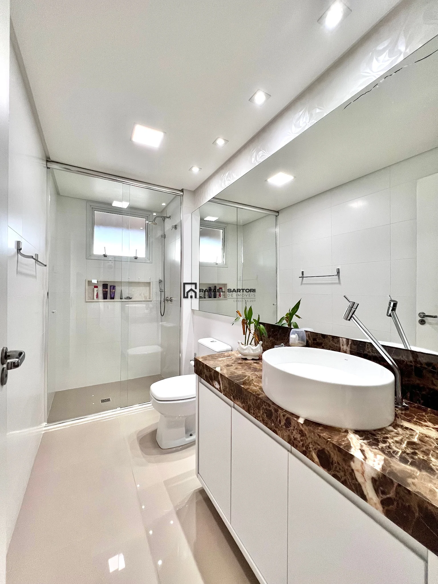 APARTAMENTO AMPLO NO CENTRO DE GUARAMIRIM — foto 12