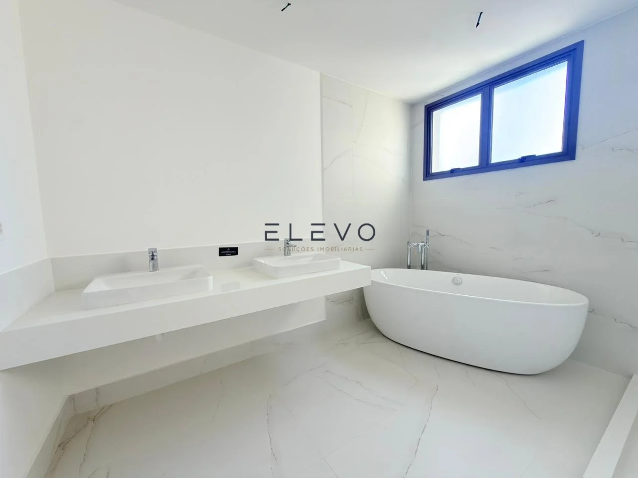 Apartamento à Venda no Plaenge Signature Maringá | 3 Suítes | Proximo a Catedral