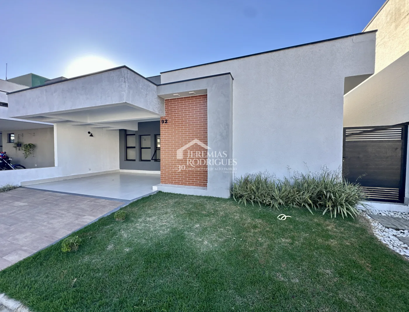 Casa para locação com 3 dormitórios no Condomínio Parque das Araucárias em Tremembé/SP