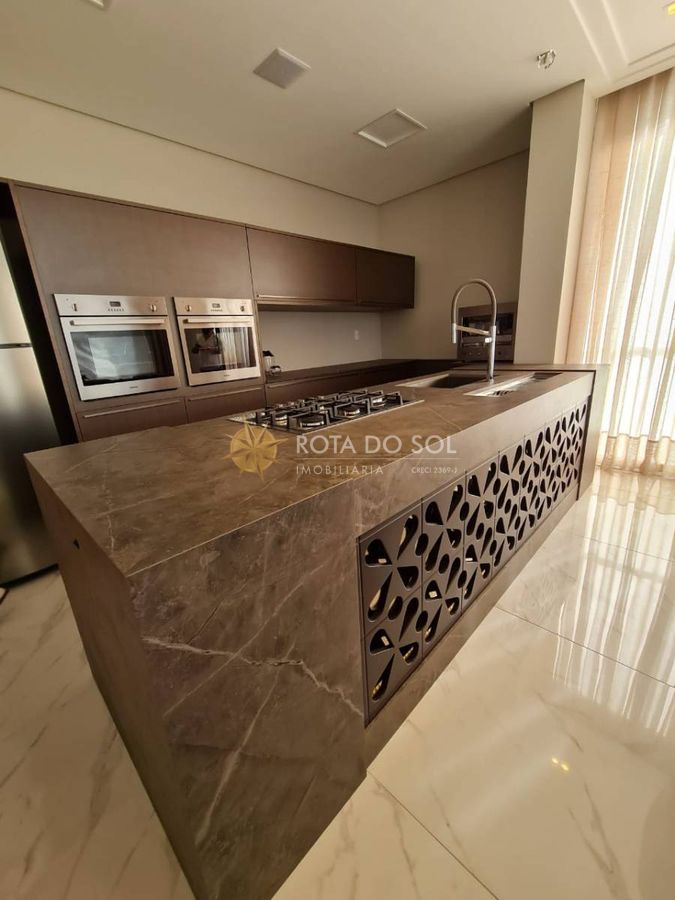 Le Premier Apartamento 3 Suítes no Centro de Itapema