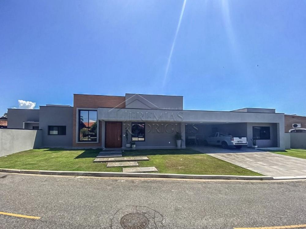 Casa à venda por R$ 2.500.000,00 - Pindamonhangaba/SP