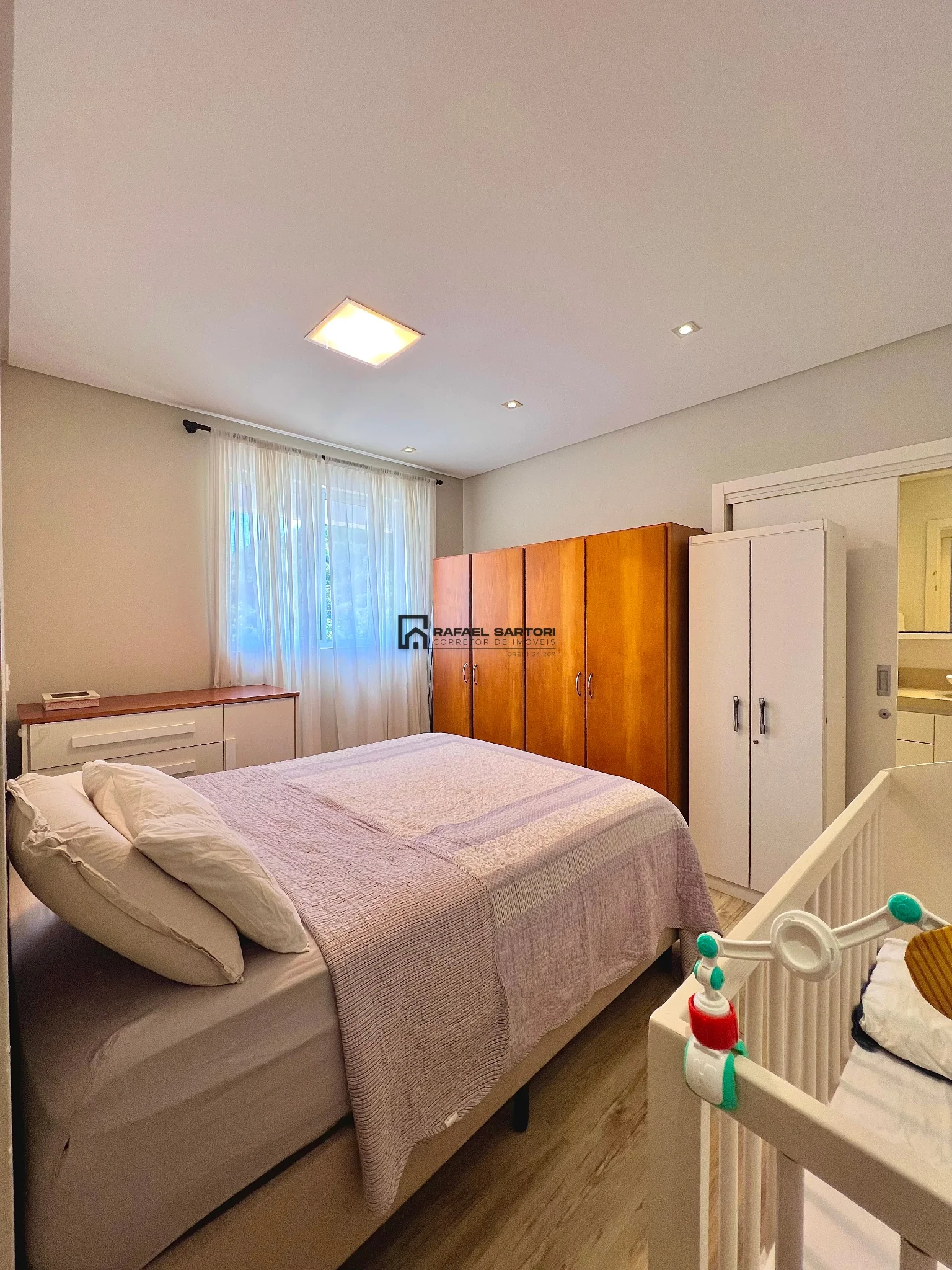 APARTAMENTO MOBILIADO NA DIVISA COM O CENTRO
