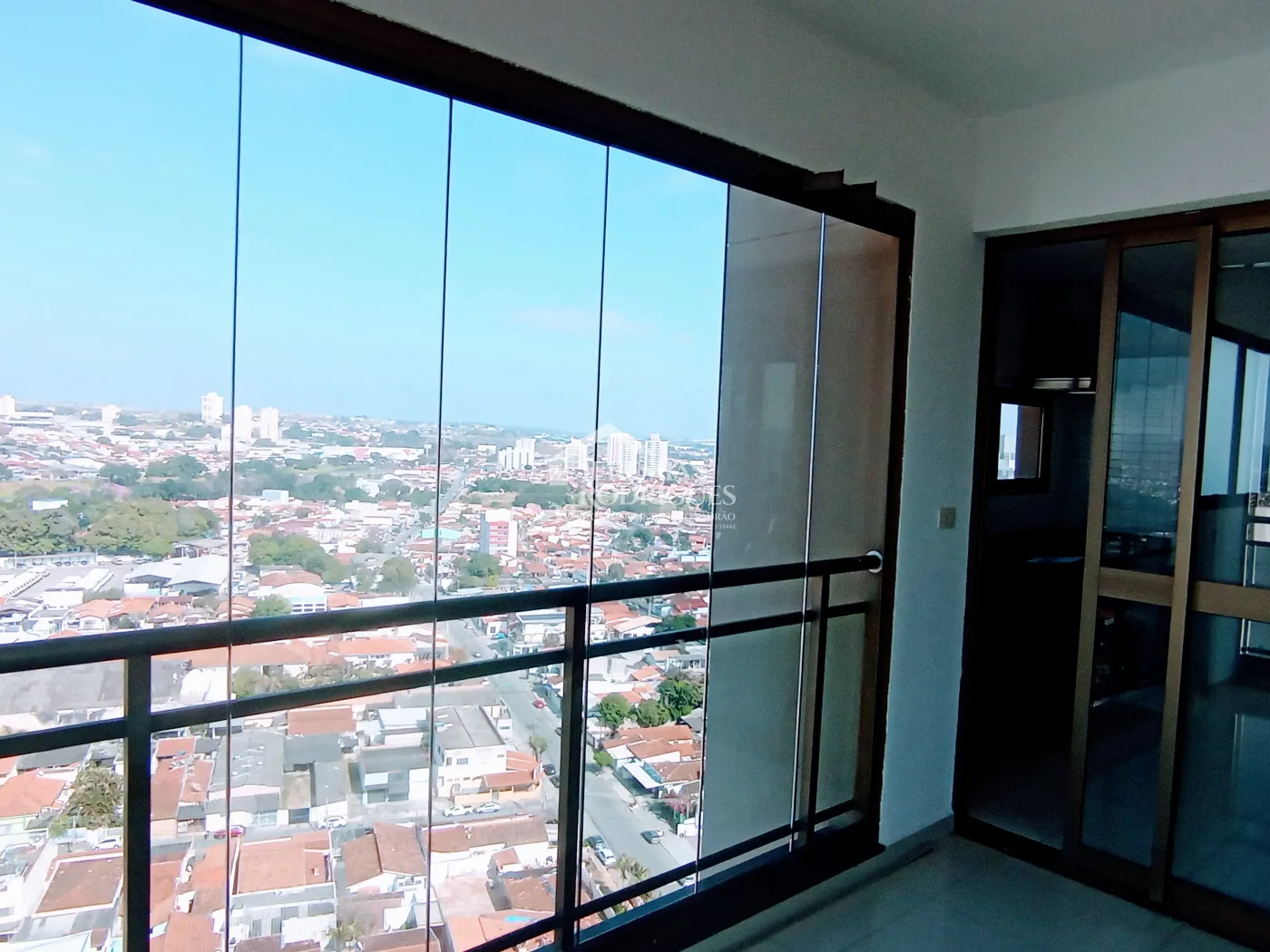 Apartamento com 2 dormitórios, 107 m² - Edifício Jabuticabeiras - Taubaté/SP.