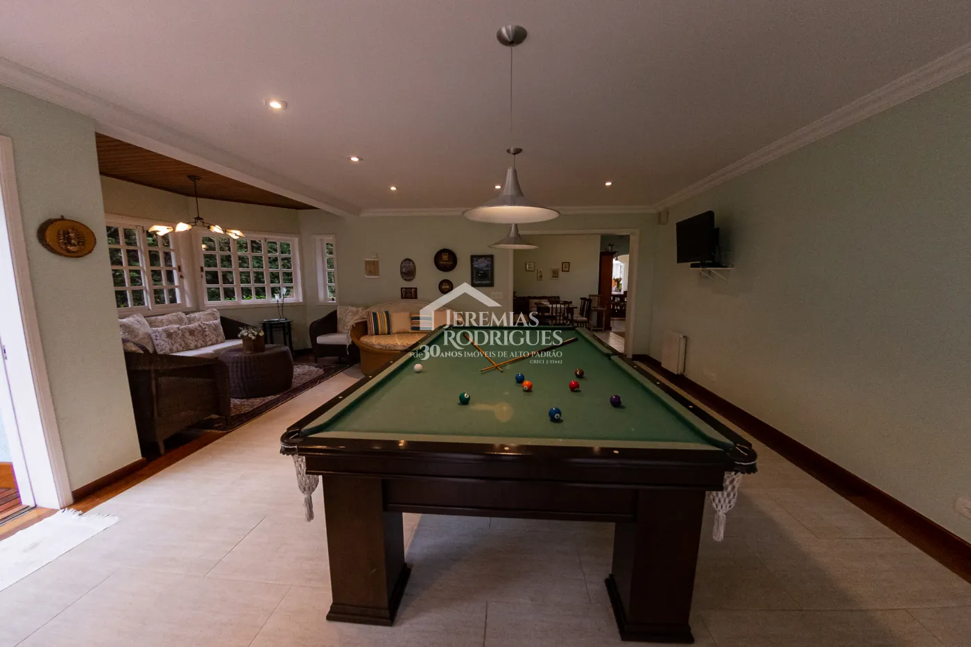Casa com 7 dormitórios, 350 m² - Condomínio Aldeia Austríaca - Campos Jordão/SP