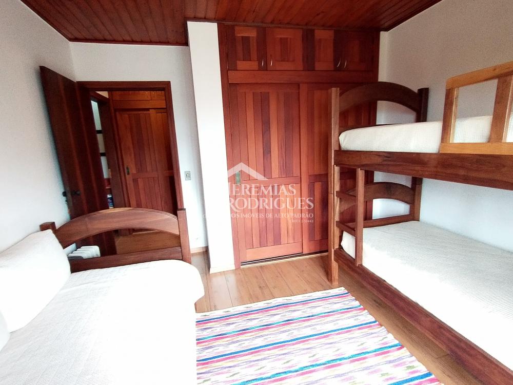 Casa com 4 dormitórios, 281 m² - Condomínio Jardim Véu da Noiva - Campos do Jordão/SP