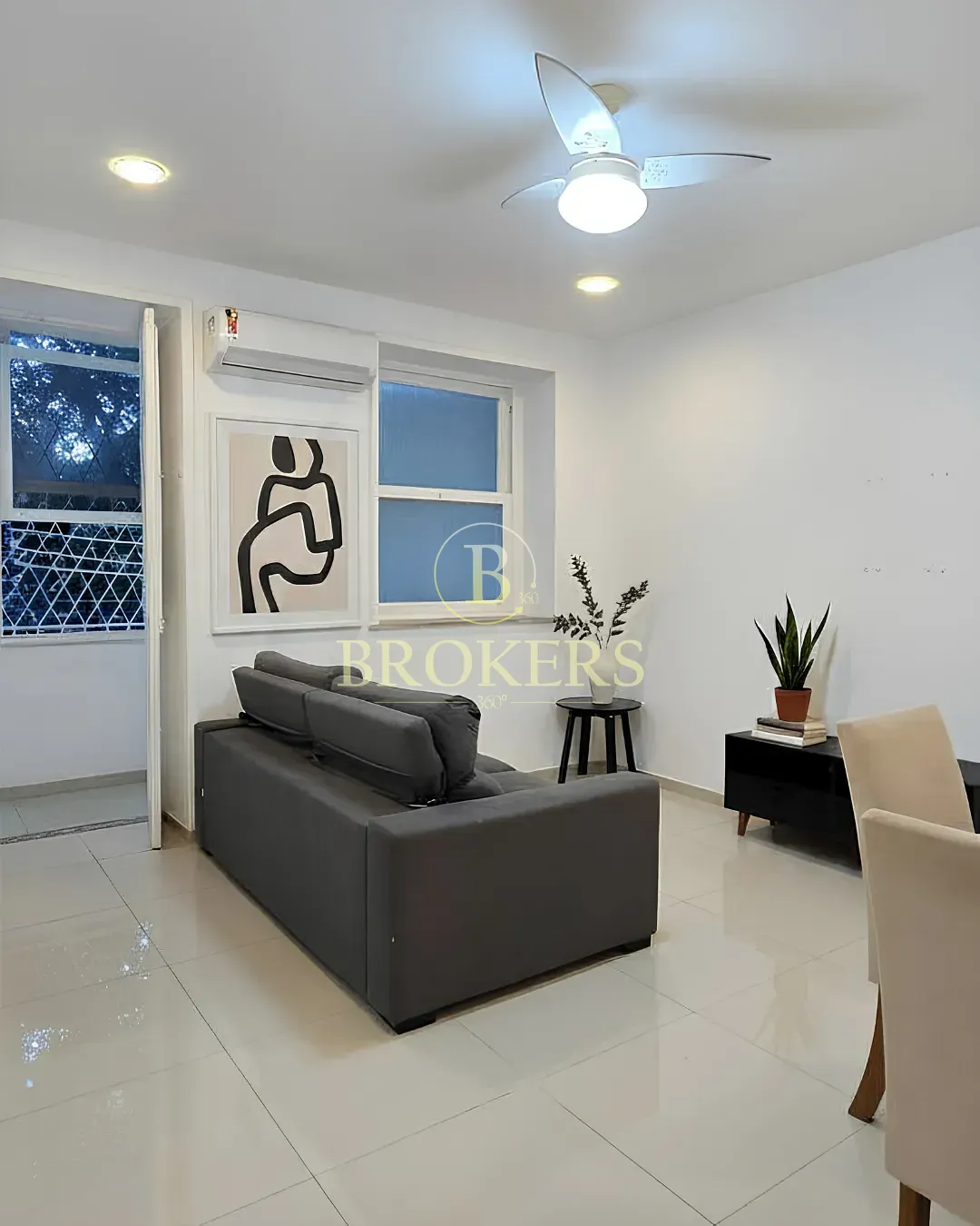 Apartamento modernizado com varanda, 3 quartos, suíte à venda na Rua Sorocaba, Botafogo, RJ! — foto 1