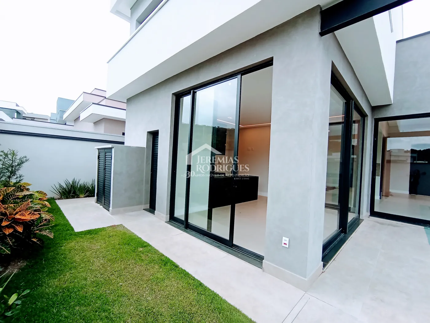 Casa à venda com 4 suítes no Condomínio Cyrella Landscape em Taubaté/SP