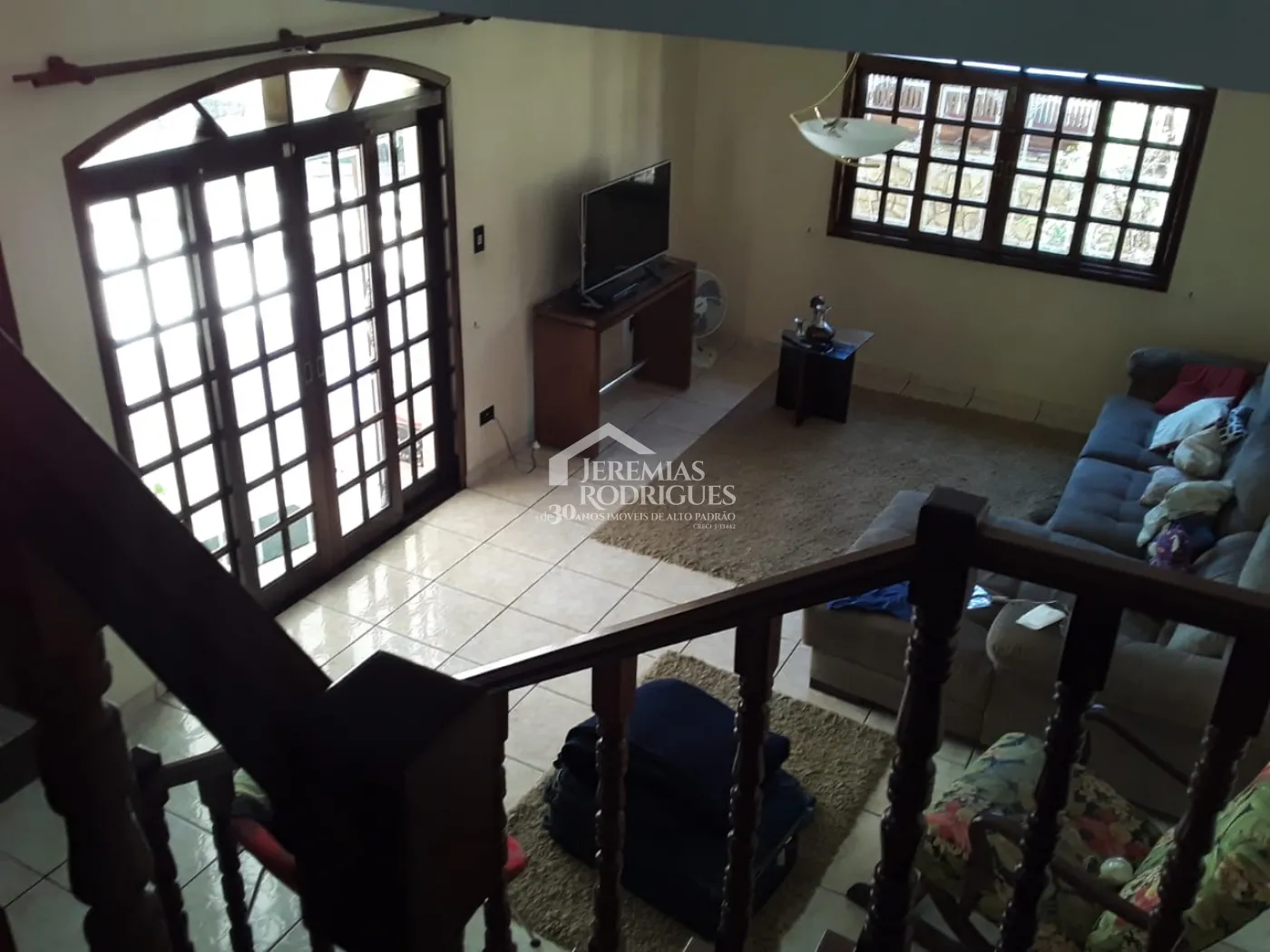 Casa sobradada à venda com 3 dormitórios no bairro Jardim Morumby em Taubaté/SP