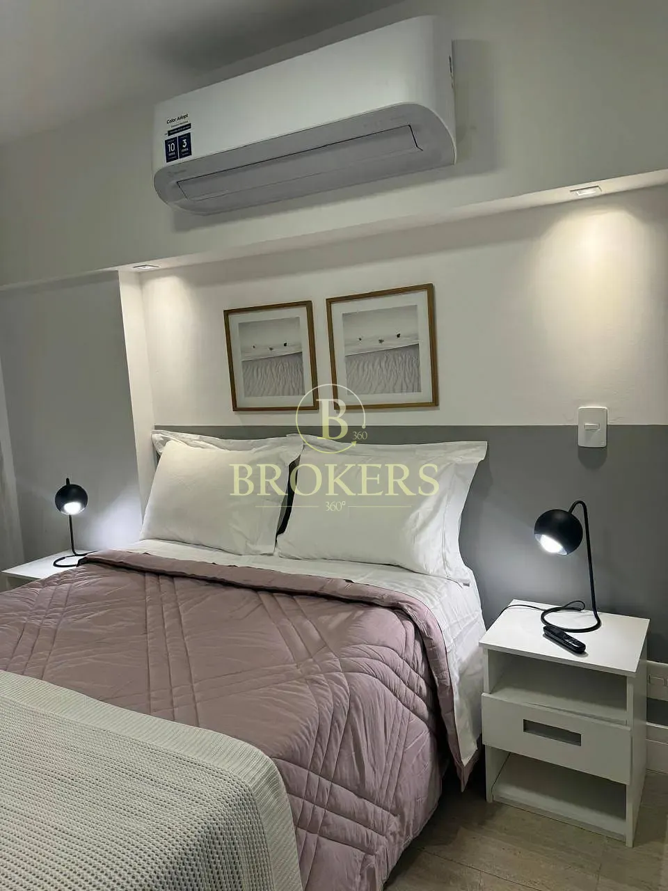Apartamento a venda. Ipanema na quadra da praia! 2 quartos (1 suíte), varanda com vista mar, vaga,