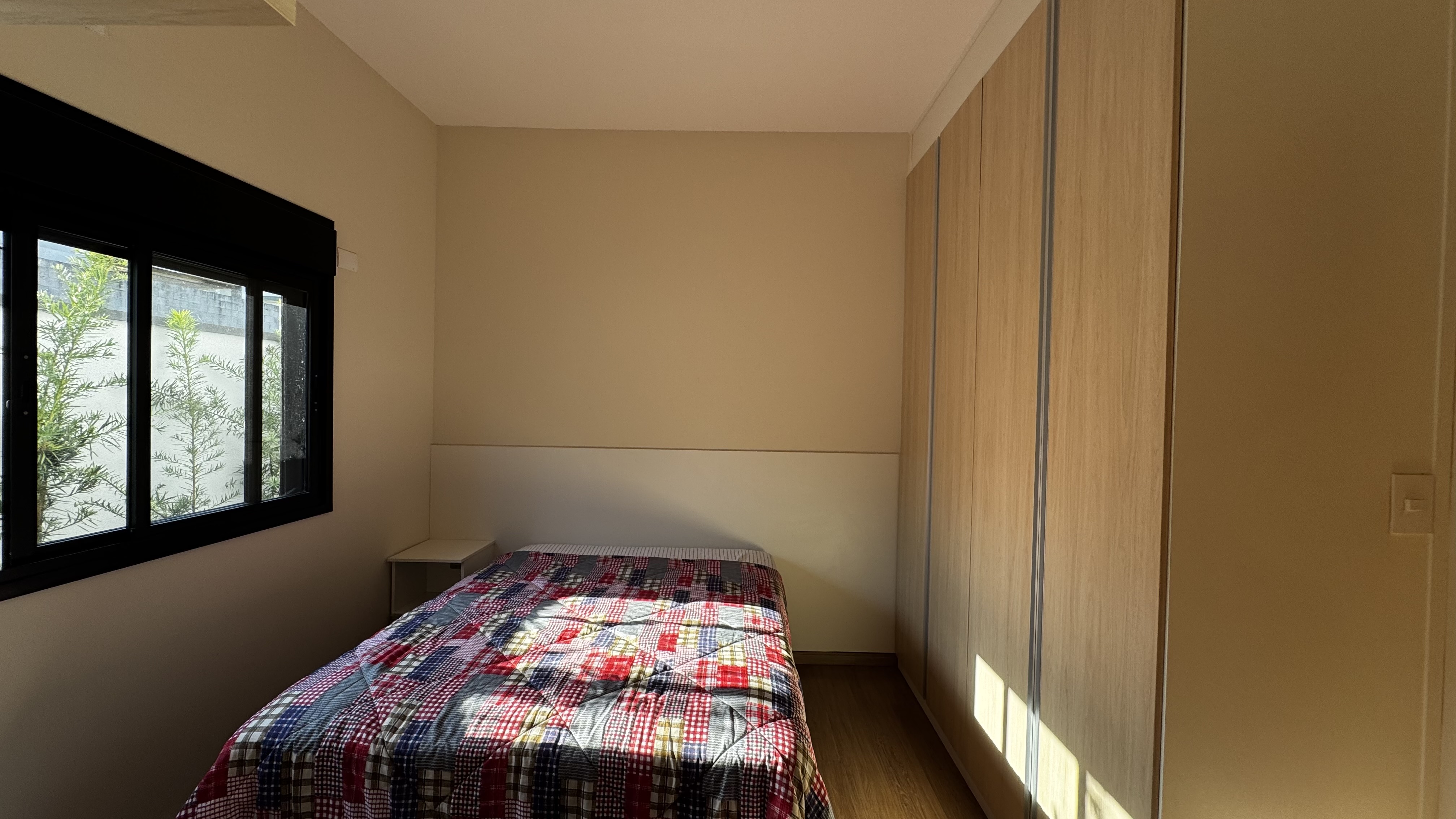 Casa para venda e locação com 3 suítes no Condomínio Reserva dos Lagos em Pindamonhangaba/SP.