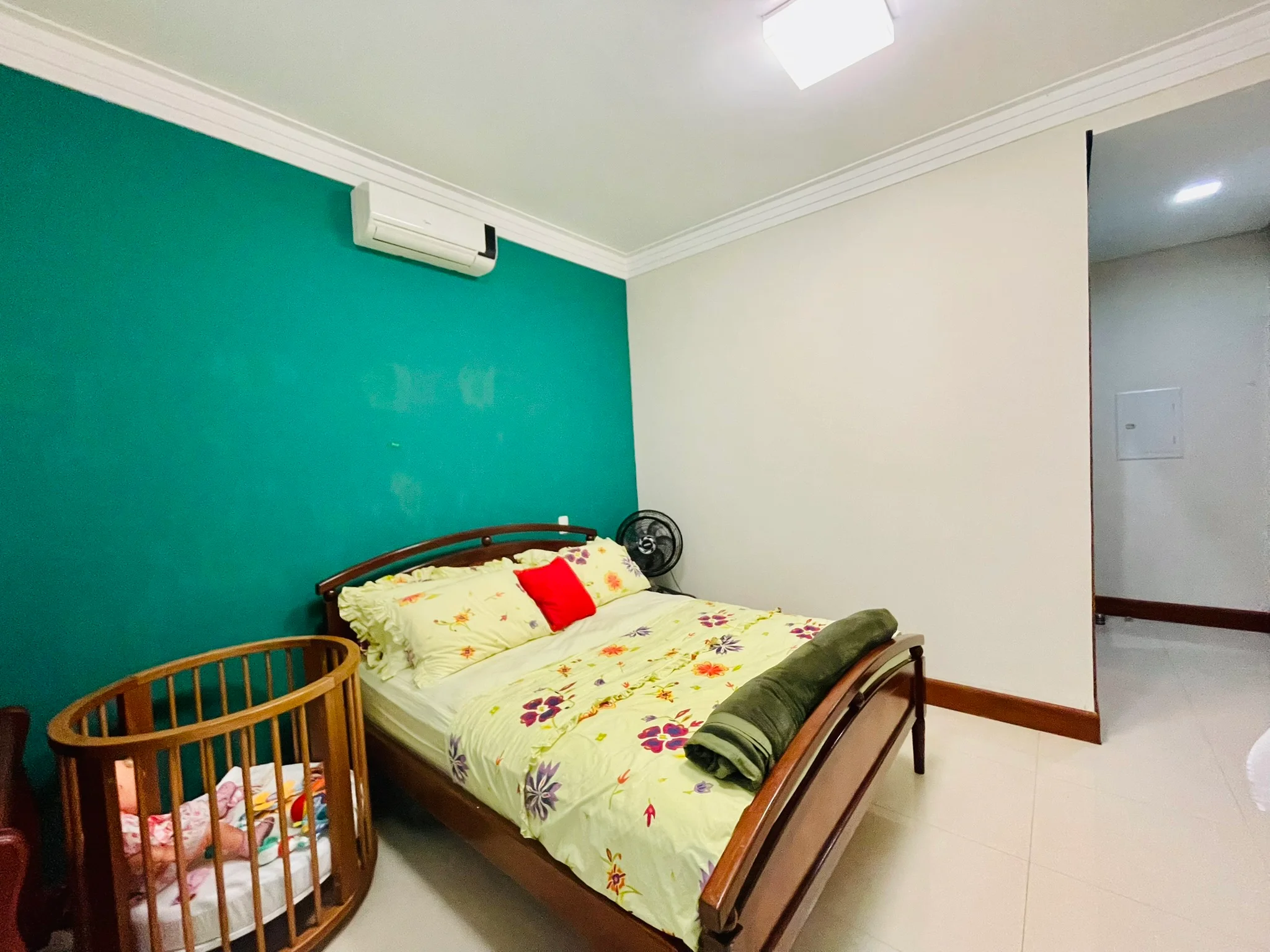 Casa à venda com 4 dormitórios no Condomínio Campos do Conde II em Tremembé/SP.