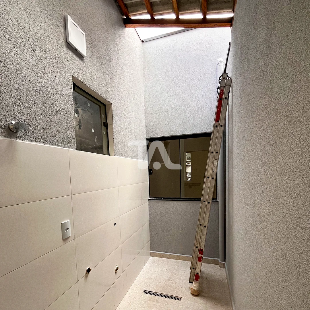 Casa Nova à Venda no Parque das Palmeiras | 2 Dorms (1 Suíte) em Pindamonhangaba