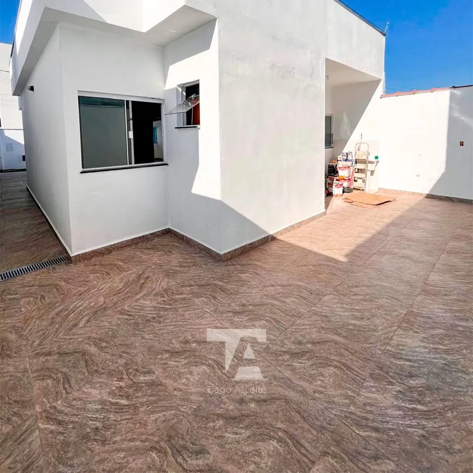 Casa à Venda com Suíte no Flamboyant, Pindamonhangaba | Design com Claraboia