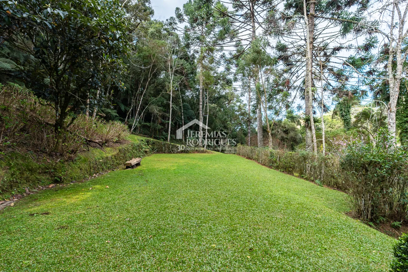 Casa com 7 suítes, 770 m² - Pedra do Fogo - Campos do Jordão/SP.