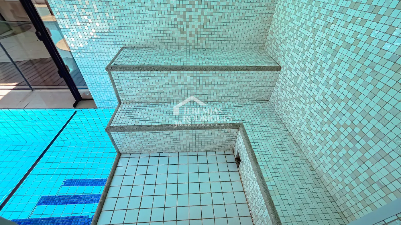 Casa à venda com 6 suítes - Condomínio Village Paineiras - Pindamonhangaba/SP