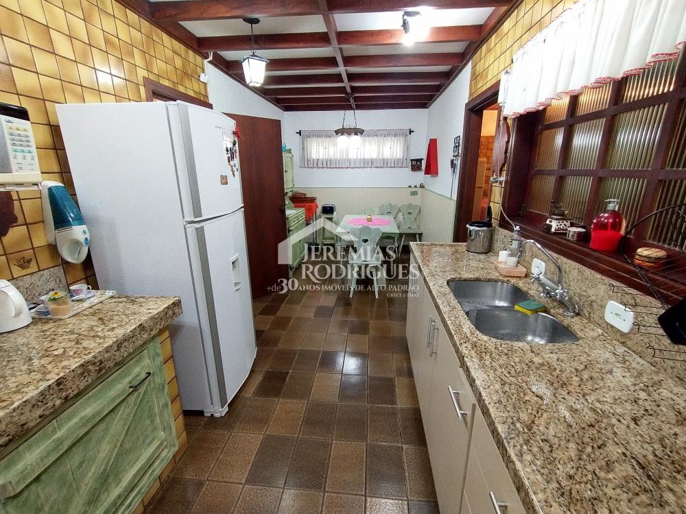 Casa com 4 dormitórios, 281 m² - Condomínio Jardim Véu da Noiva - Campos do Jordão/SP