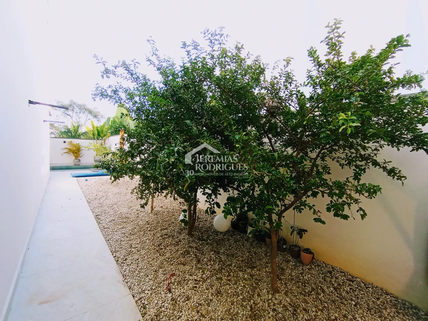 Casa à venda com 5 dormitórios no Condomínio Reserva dos Lagos em Pindamonhangaba/SP.