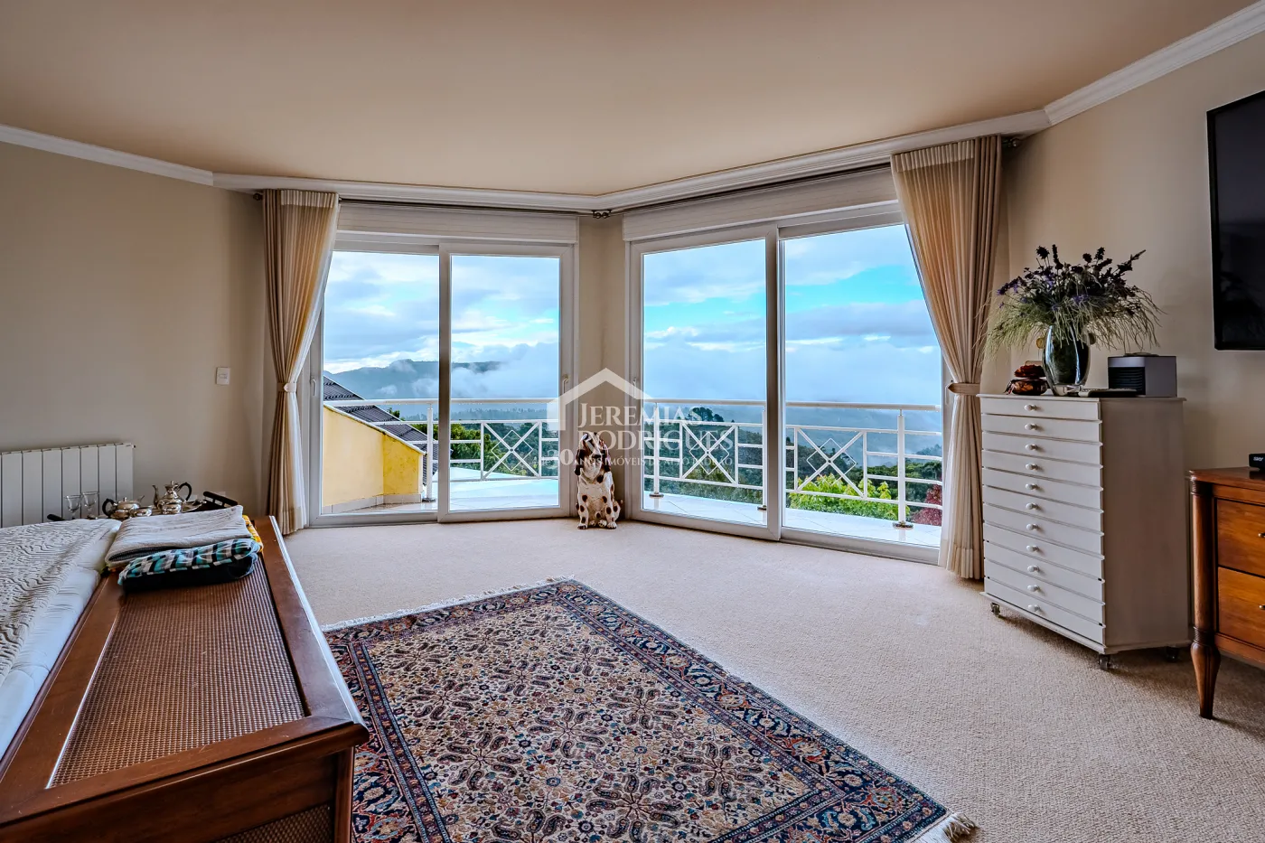 Casa à venda no Parque Pedra do Baú em Campos do Jordão/SP.