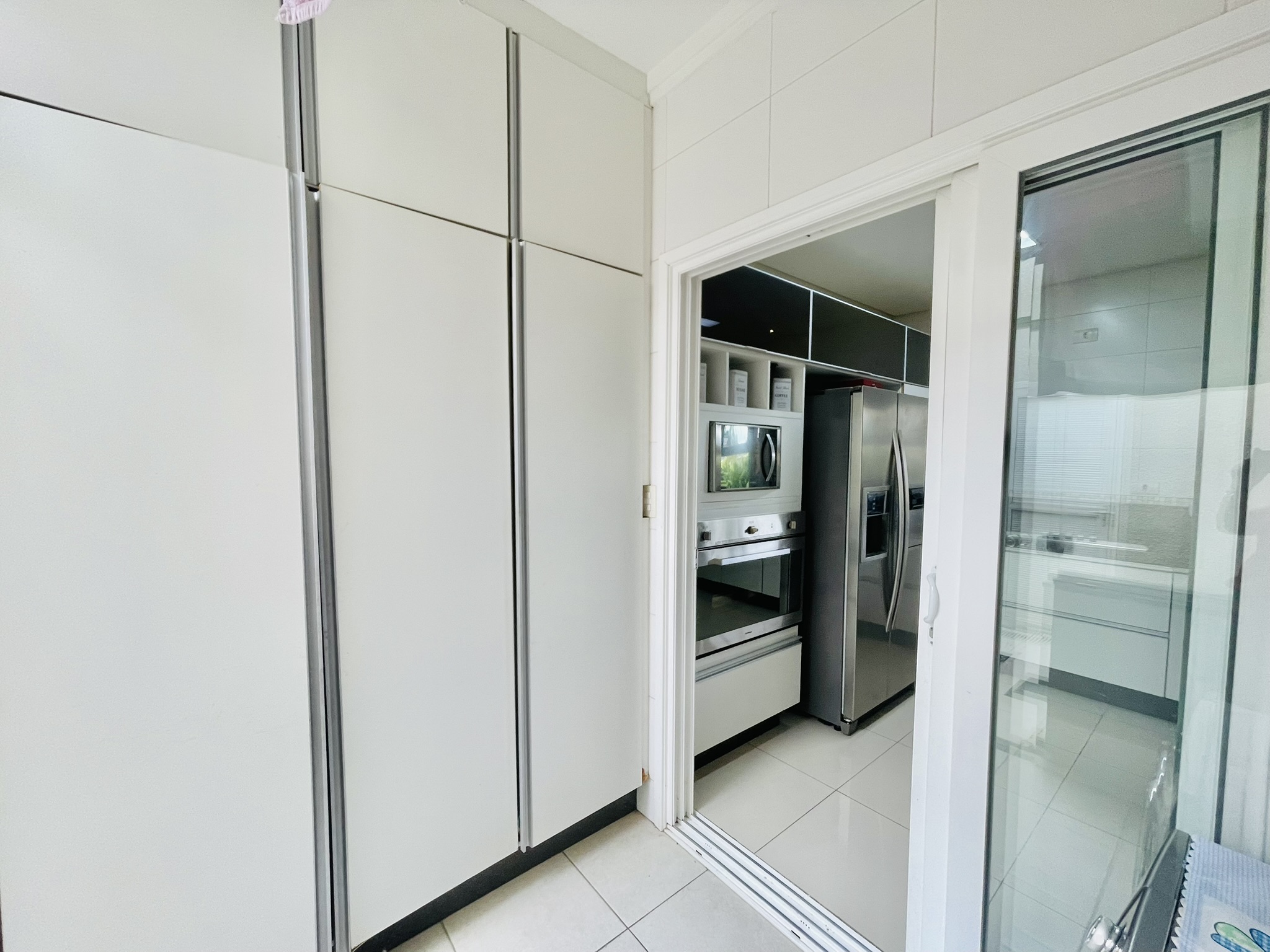 Casa para venda com 4 dormitórios no Condomínio Campos Do Conde I em Tremembé/SP