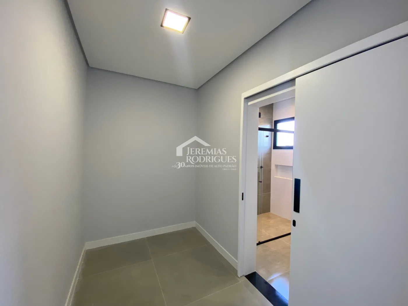 Casa de 360 m² à venda por R$ 1.180.000,00 - Taubaté/SP