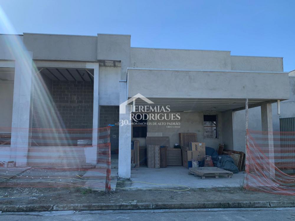 Casa com 3 quartos, 252 m² - Condomínio Parque das Araucárias - Tremembé/SP