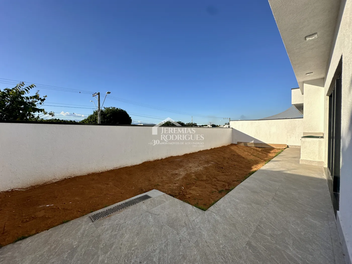 Casa para locação com 3 dormitórios no Condomínio Parque das Araucárias em Tremembé/SP