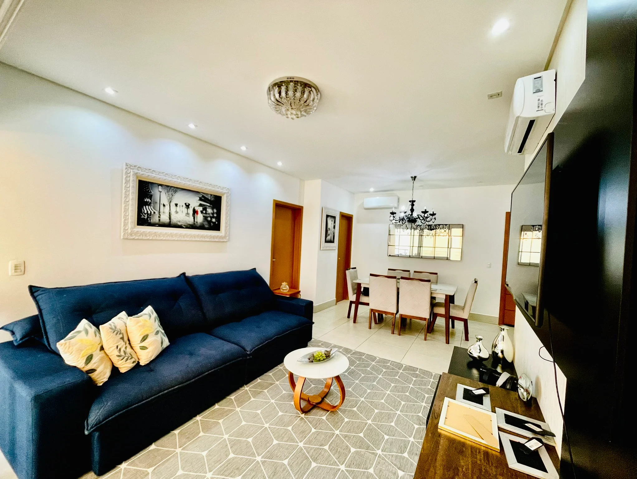 Apartamento à venda com 3 suítes no Condomínio Renaissance em Taubaté/SP. 