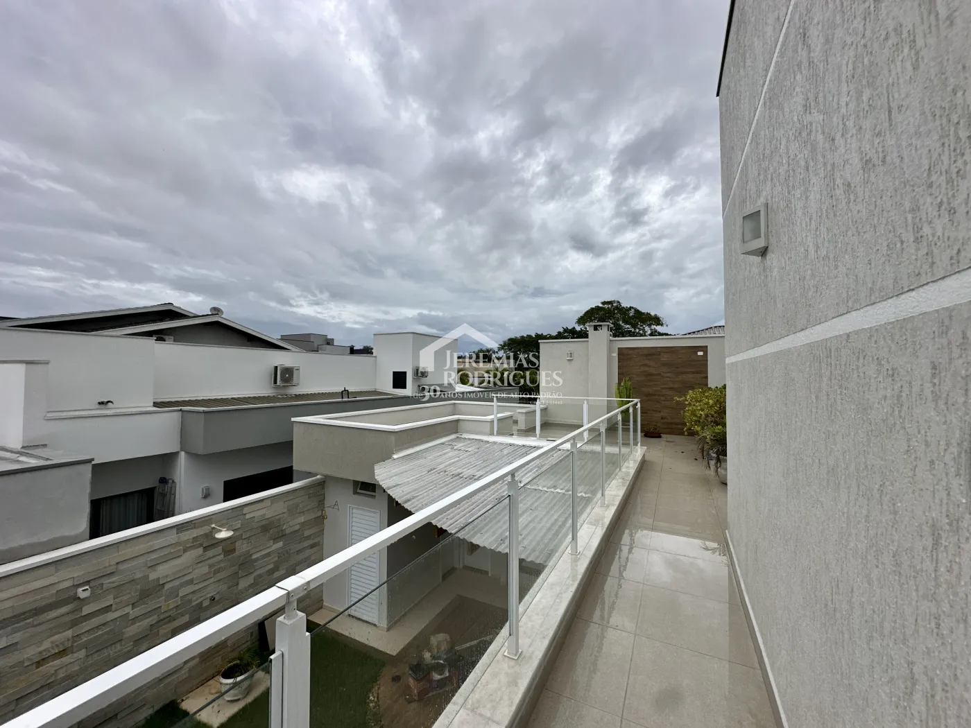Casa com 3 dormitórios, 237 m² - Campos do Conde Chamboard - Tremembé/SP.