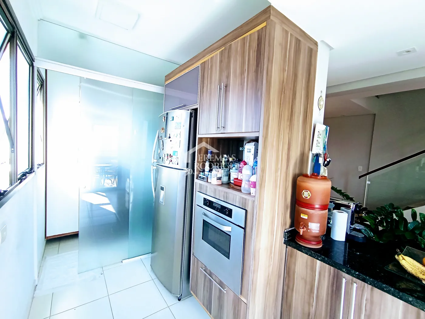 Apartamento à venda com 3 dormitórios no Edifício Jabuticabeiras em Taubaté/SP