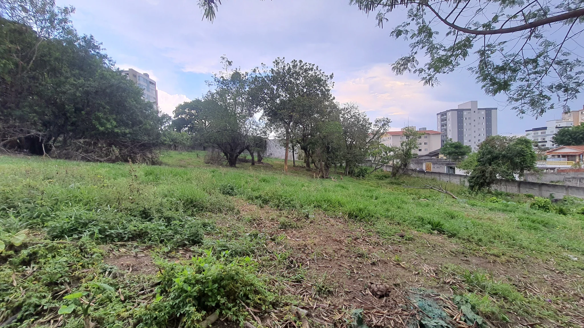 Área à venda com 13.173 m² no bairro Vila São José em Taubaté/SP.
