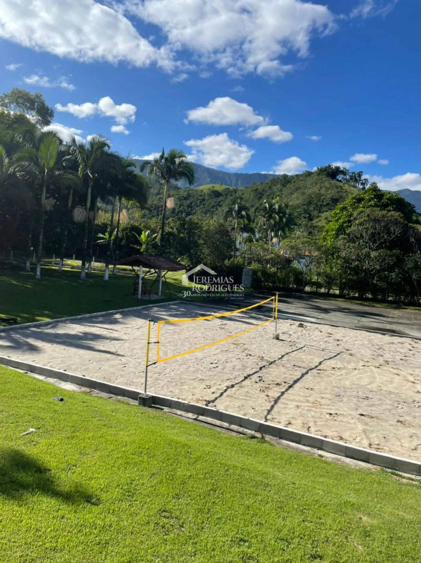 Rural misto à venda por R$ 1.800.000,00 - Pindamonhangaba/SP
