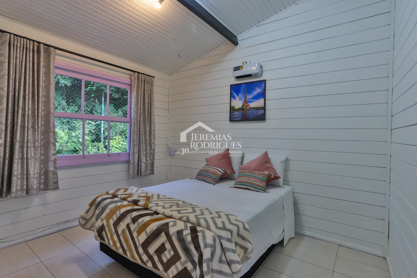 Pousada com 10 suítes, 518 m² - Recanto das Araucárias - Campos do Jordão/SP.