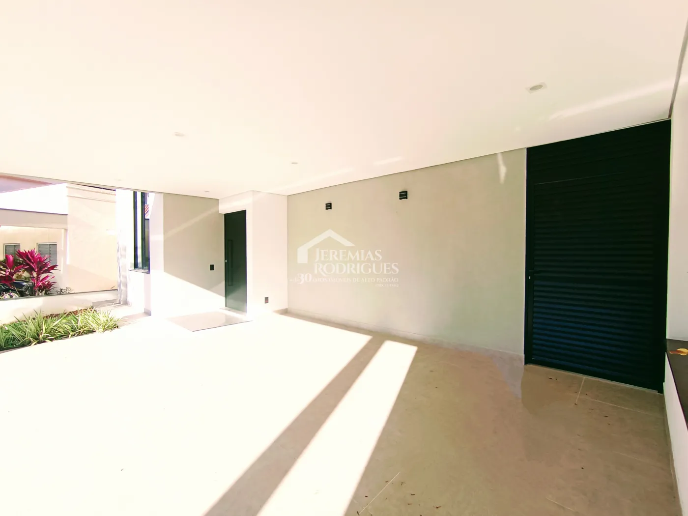 Casa para venda e locação com 3 dormitórios no Condomínio Campos do Conde II - Chambord em Tremembé/SP