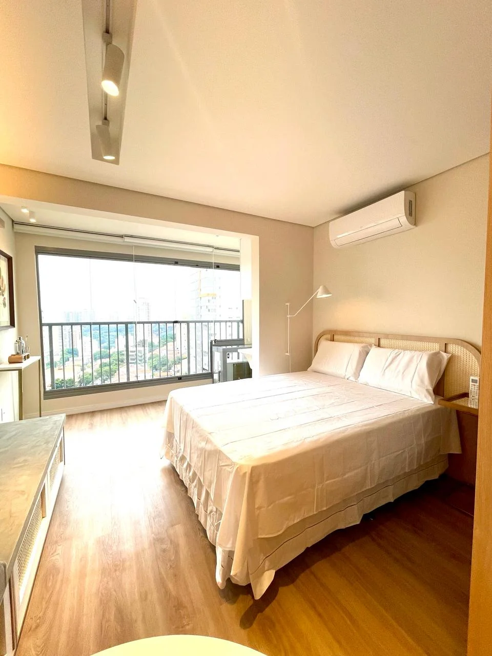 Vila Mariana | Studio mobiliado a 500 m do Metrô Ana Rosa | Cyrela
