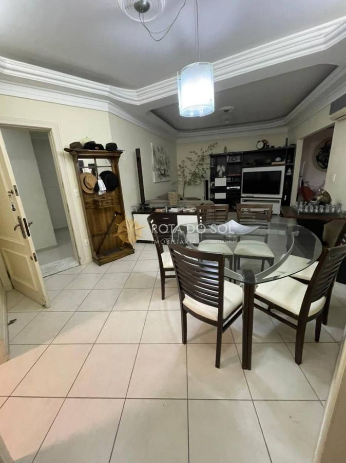 Cistal Mar Apartamento 3 Quartos e Terraço Privativo na Meia Praia
