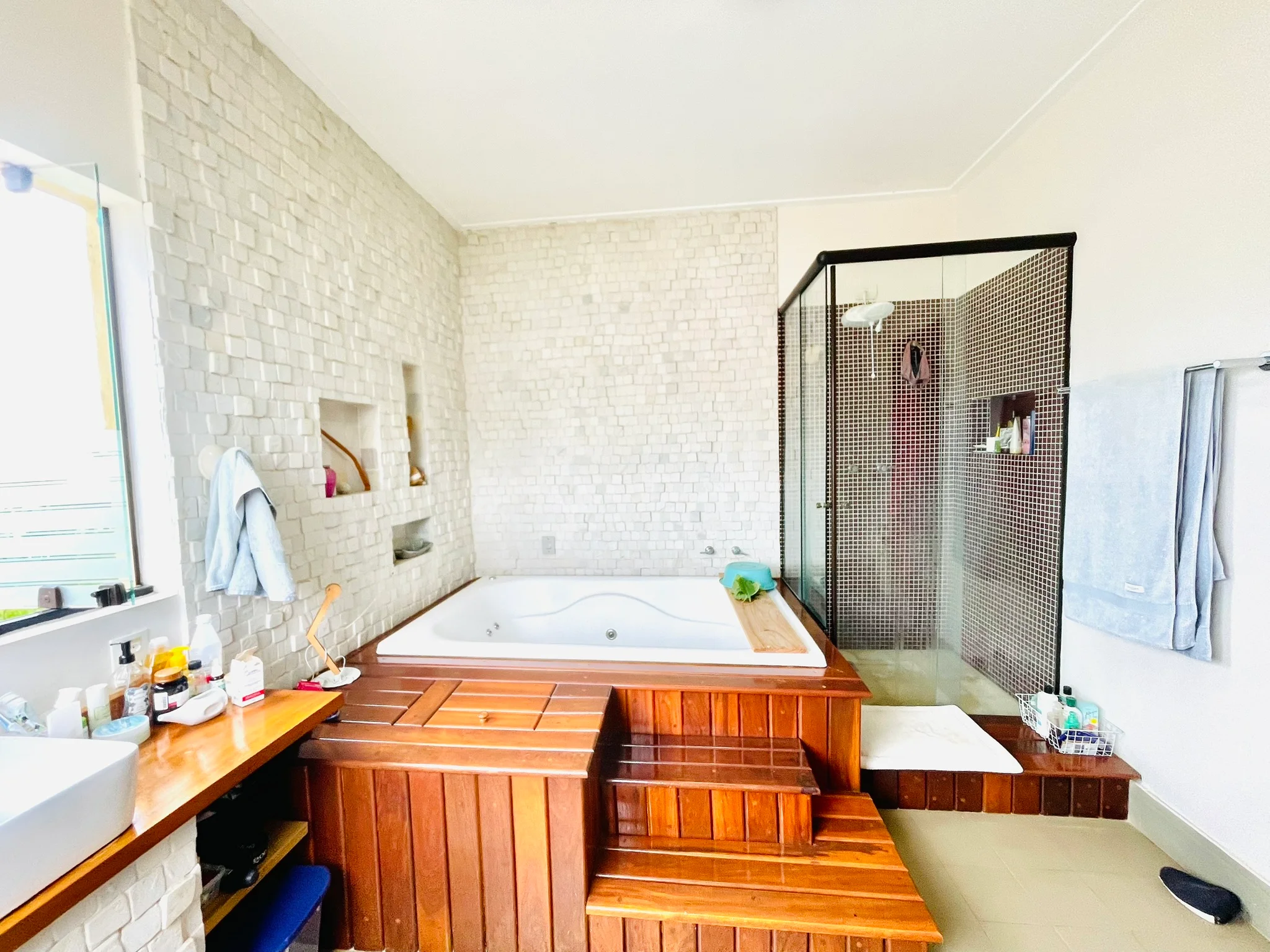 Casa com 3 dormitórios à venda no Condomínio Real Ville em Pindamonhangaba/SP