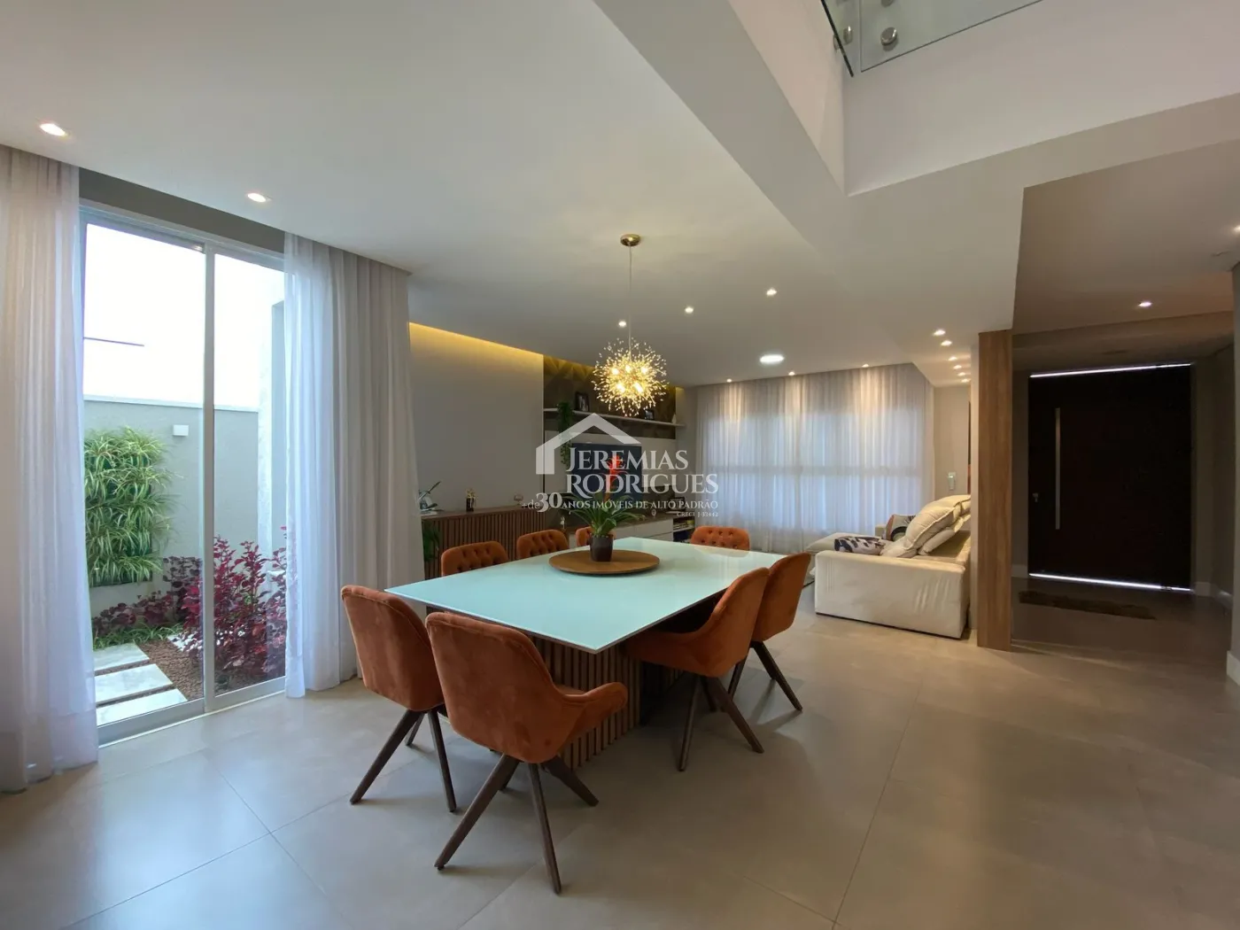 Casa com 368 m² - Condomínio Morada do Visconde - Tremembé/SP