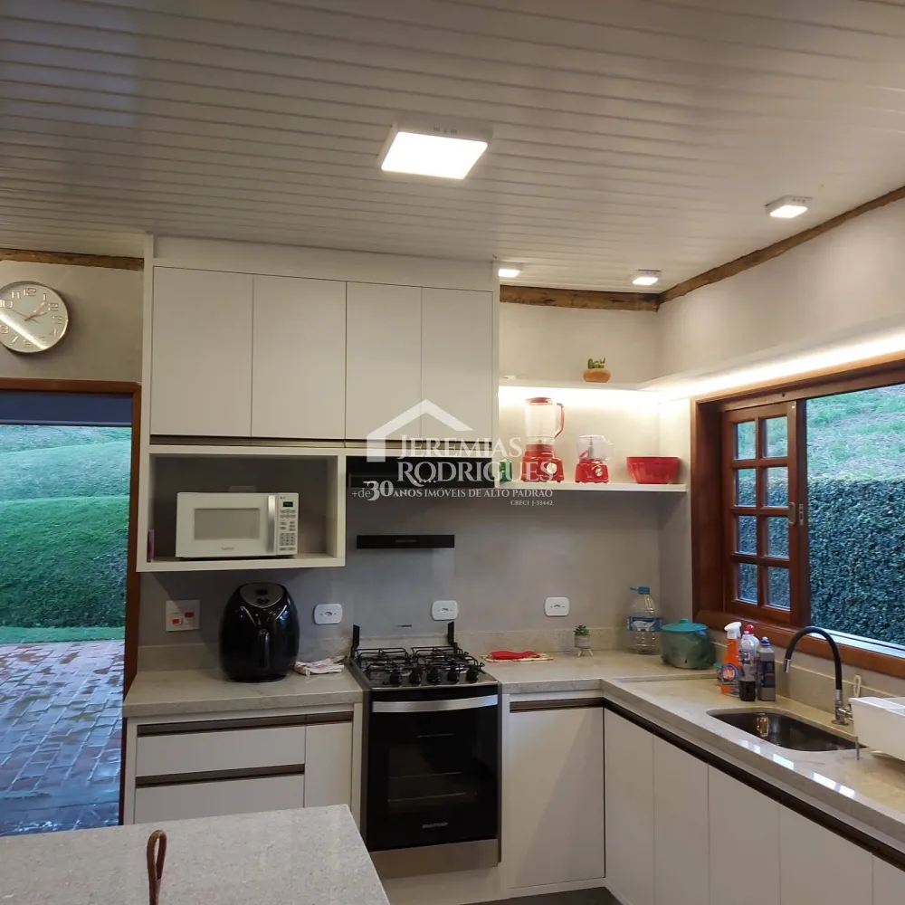 Casa com 4 quartos, 325 m² - Parque da Mantiqueira - Santo Antônio do Pinhal/SP