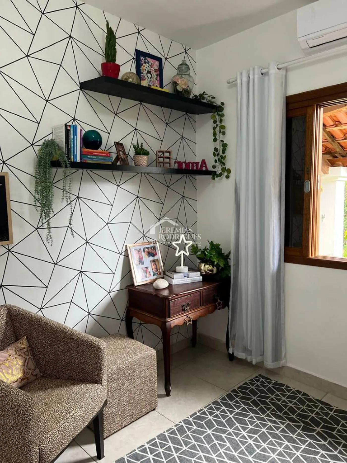 Casa com 3 dormitórios, 135 m² - Condomínio Chácaras Cataguá - Taubaté/SP