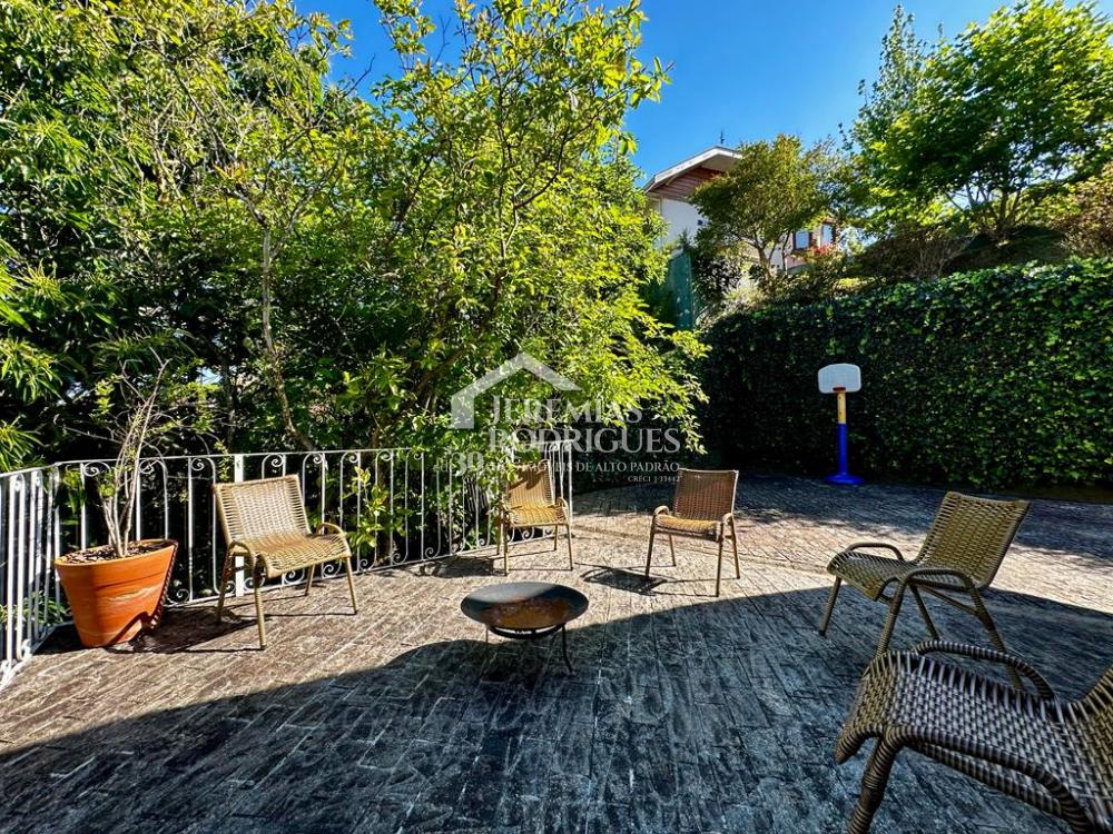 Sobrado em Condomínio com 4 dormitórios - Condomínio Colinas do Sol - Campos do Jordão/SP