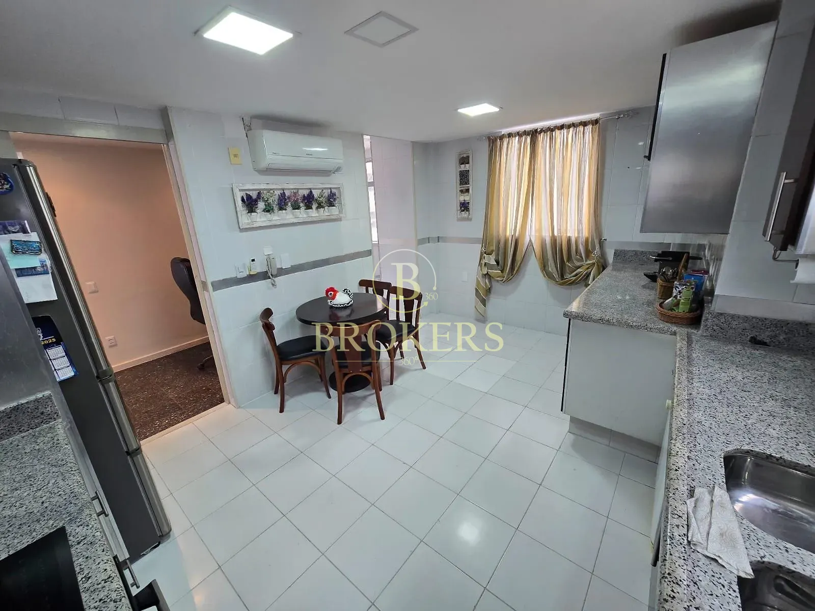 Cobertura / Penthouse à venda, Avenida Atlântica - Copacabana. Varanda, 3 quartos sendo 2 suítes. — foto 32
