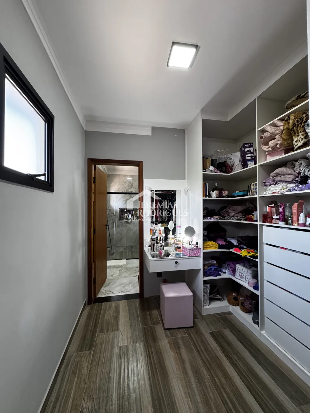 Casa com 3 dormitórios, 267 m² - Condomínio Parque das Araucárias - Tremembé/SP.
