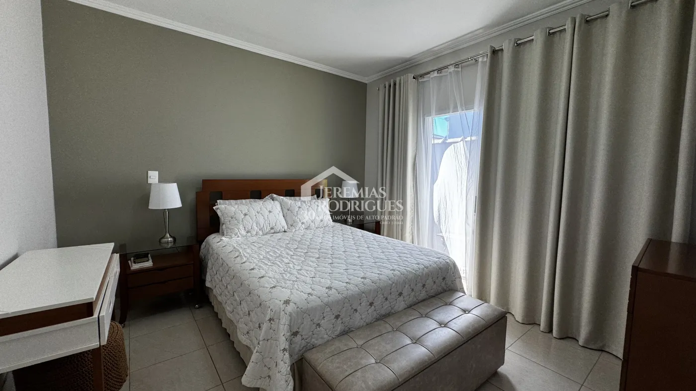 Casa à venda com 3 dormitórios no Condomínio Campos do Conde II em Tremembé/SP