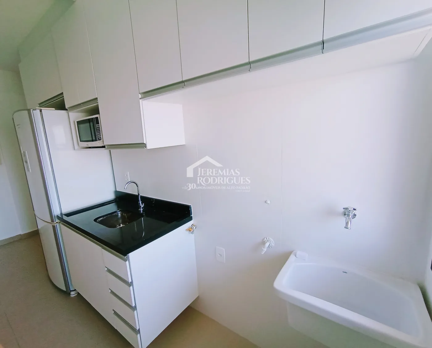 Flat para locação, 55 m² no Condomínio Residencial Lofts Arts Design em Taubaté/SP.